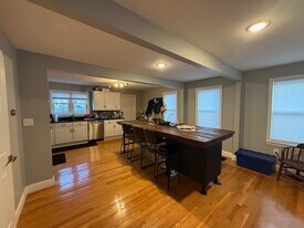 264 Main St in Stoneham, MA - Building Photo