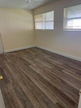 7101 Park St in Hollywood, FL - Building Photo - Building Photo