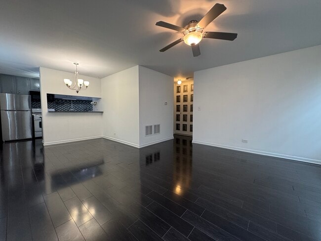 485 Sidney Ave in Glendale Heights, IL - Building Photo - Building Photo