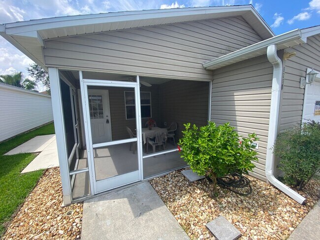 8201 SE 169th Palownia Loop in the Villages, FL - Building Photo - Building Photo