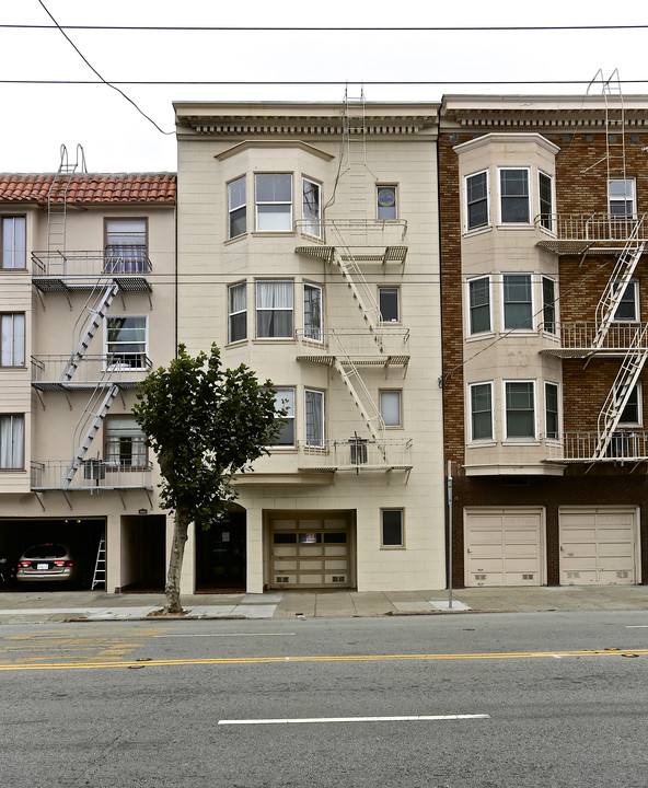 5010 California St in San Francisco, CA - Building Photo