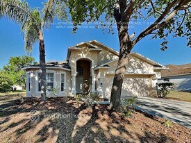 2307 Roanoke Springs Dr in Ruskin, FL - Building Photo