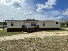 900 Allen Dr in Vidalia, GA - Building Photo