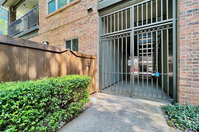 6303 Richmond Ave in Dallas, TX - Building Photo - Building Photo