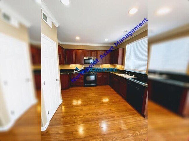 1888 Spaletta Way in Sacramento, CA - Building Photo - Building Photo