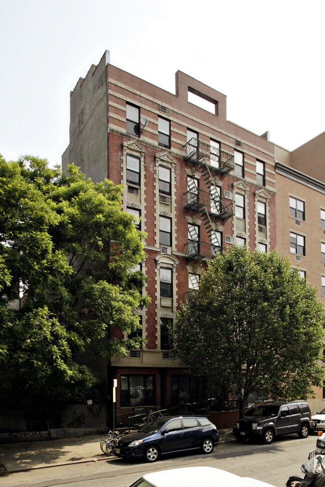713 E Ninth St in New York, NY - Building Photo - Building Photo