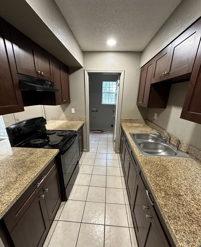 1028 Dimarco Dr in Marrero, LA - Building Photo - Building Photo