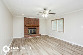 6449 Laural Bend in Stone Mountain, GA - Building Photo - Building Photo