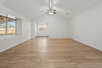 16426 Forest Bend Ave in Friendswood, TX - Building Photo - Building Photo