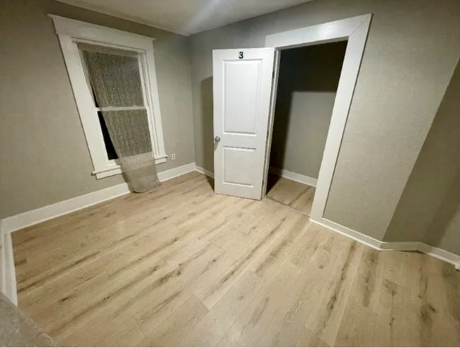 1239 SW Garfield Ave in Topeka, KS - Building Photo - Building Photo