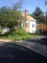 8419 Hollis Ln in Vienna, VA - Foto de edificio - Building Photo