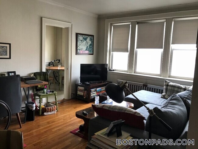 2045 Commonwealth Ave