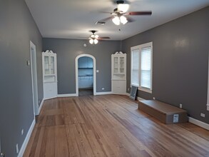 400 Martin Luther King Jr Pkwy in Brenham, TX - Building Photo - Building Photo
