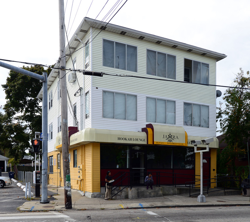 682 Admiral St in Providence, RI - Foto de edificio