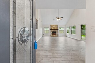 417 W Hillary Cir in Sugar Land, TX - Building Photo - Building Photo