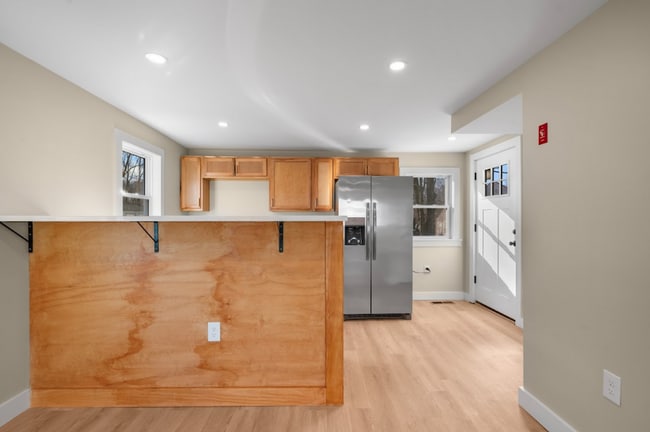 17 Bridge St in Berwick, ME - Building Photo - Building Photo