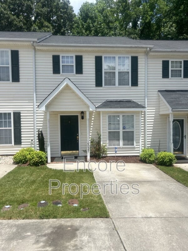 property at 4727 Tanglewood Oaks St