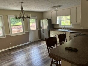 1187 Lightfoot Dr in Canton, GA - Building Photo - Building Photo