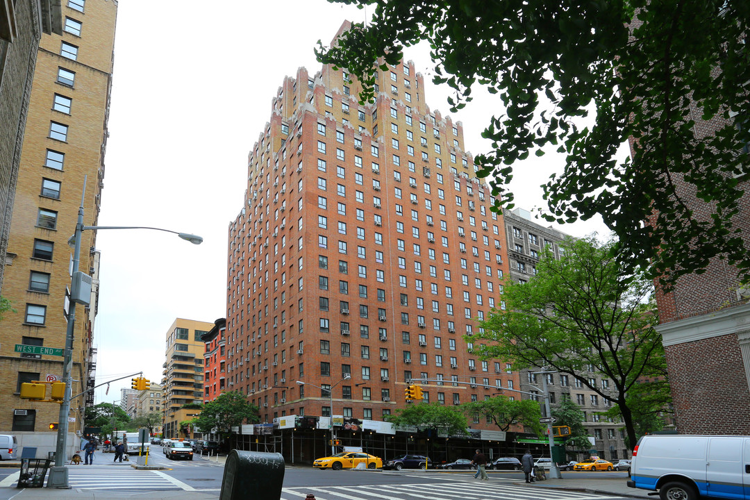 The Paris in New York, NY - Foto de edificio