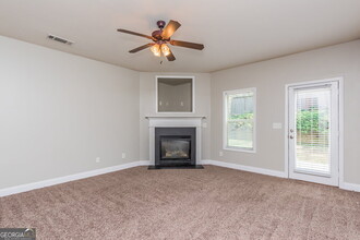 338 Sweet Ashley Way in Loganville, GA - Building Photo - Building Photo