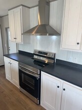 15831 S Flores St in San Antonio, TX - Building Photo - Building Photo