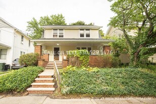 1442 Plain Ave NE in Canton, OH - Building Photo