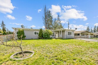 4504 223rd St SW in Mountlake Terrace, WA - Building Photo - Building Photo