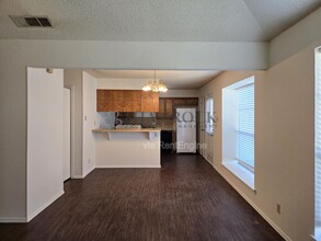 200-202 Kettler Dr in Robinson, TX - Building Photo - Building Photo