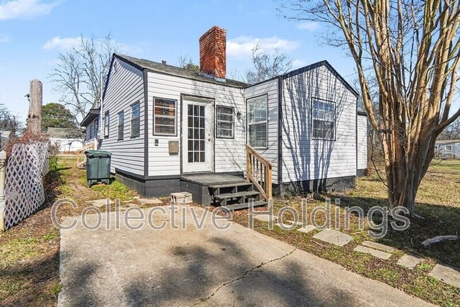 property at 1872 Princeton Ct SW