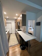 2854 N Racine Ave, Unit 2 in Chicago, IL - Building Photo - Building Photo