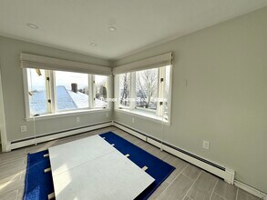 62 Upland Rd, Unit 3 in Winthrop, MA - Foto de edificio - Building Photo