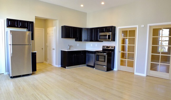 459 E Main St, Unit A-D photo'