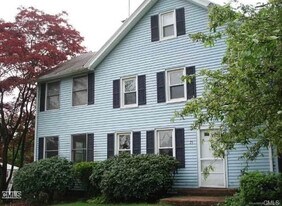 75 Broad St in Norwalk, CT - Building Photo