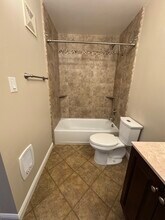 233 Boardwalk Ave, Unit G in San Bruno, CA - Building Photo - Building Photo