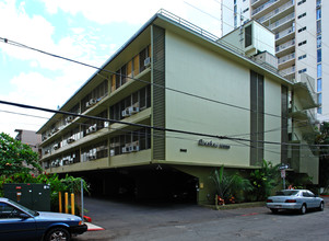 Ainahau Gardens in Honolulu, HI - Building Photo - Building Photo