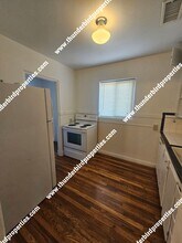 2114 Oxford Ave SE-Unit -Unit A (PG3000416) in Albuquerque, NM - Foto de edificio - Building Photo