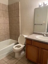 1955 Camelot St in Orange, TX - Building Photo - Building Photo