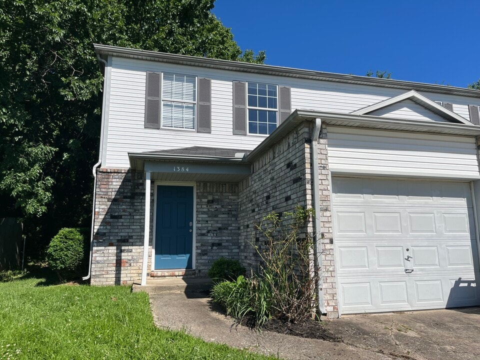 1382 N Dawn Dr, Unit 1384 N Dawn Dr in Fayetteville, AR - Foto de edificio