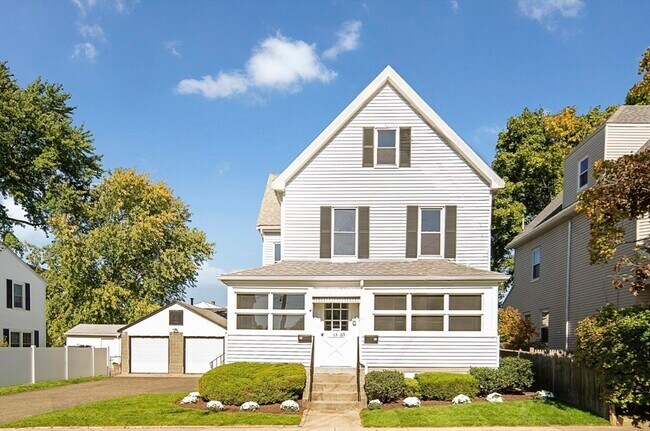 63-65-65 Harvard St in Winchester, MA - Building Photo - Building Photo