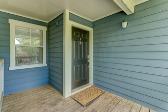 501 Olmsted Park Pl in Charlotte, NC - Building Photo - Building Photo