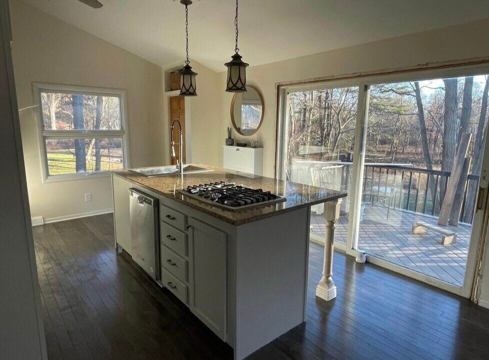 510 Kenwood Ave, Unit Kenwood Apt 2 in Delmar, NY - Foto de edificio