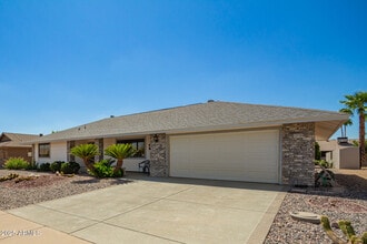 12735 W Crystal Lake Dr in Sun City West, AZ - Building Photo - Building Photo