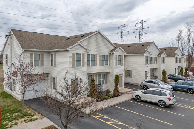 Ashley's Garden Estates in Buffalo, NY - Building Photo - Primary Photo