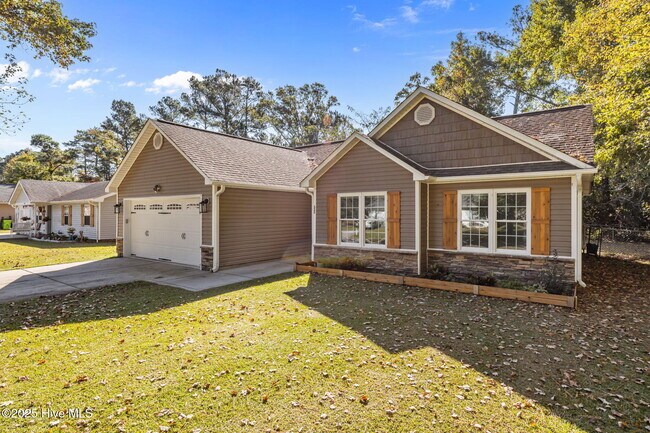 335 Tall Pine Rd in Havelock, NC - Building Photo - Building Photo
