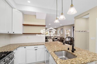 206 Robie St E in St. Paul, MN - Building Photo - Building Photo