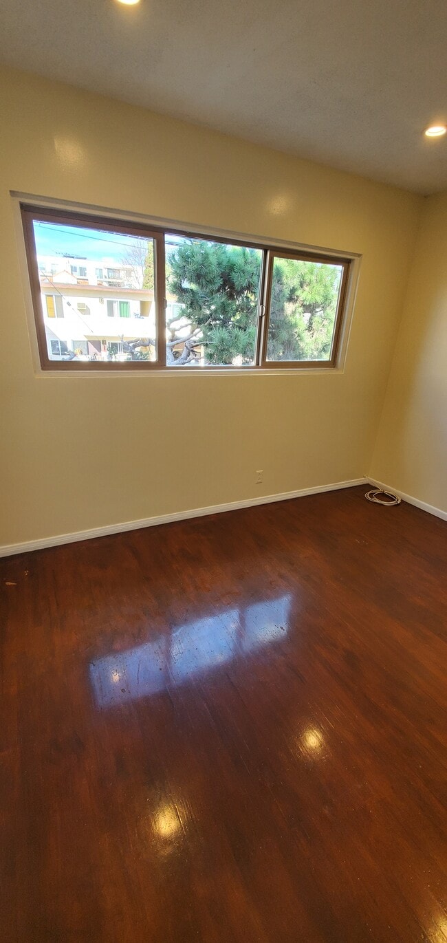 11913 Culver Blvd, Unit 4 in Los Angeles, CA - Foto de edificio - Building Photo