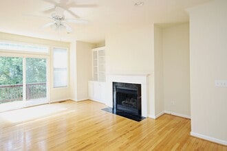 113a Melbourne Park Circle in Charlottesville, VA - Building Photo - Building Photo