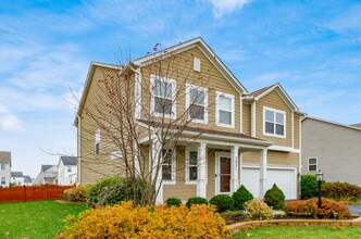 3821 Pyke Dr in Powell, OH - Foto de edificio - Building Photo