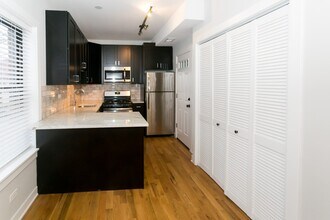 2204 W Eastwood Ave in Chicago, IL - Building Photo - Building Photo