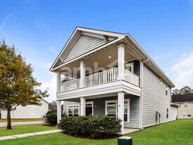 65 Heritage Pky in Bluffton, SC - Building Photo